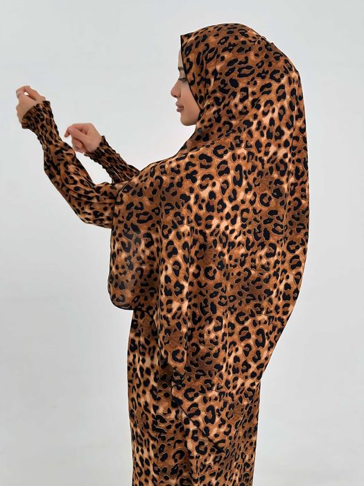 Женское платье для умры