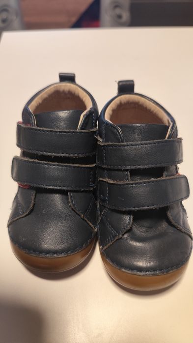 Колев и Колев обувки,, сандали Nike Air Jordan и маратонки New balance