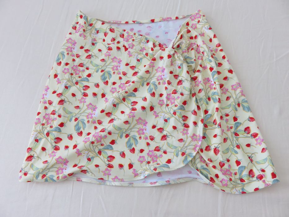 Бански Victoria's Secret, четири части, M - L, нов