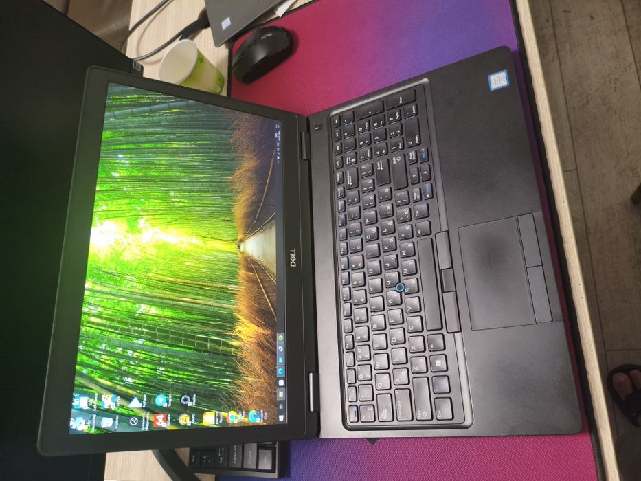 Dell i7, 8gb ozu ssd 256gb, подсветка клавиатура