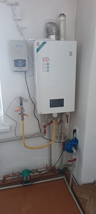 Үй сатылады. Келіп көріңіздер.