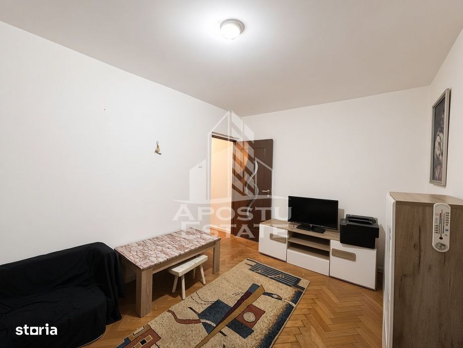 Apartament cu 2 camere de vanzare, parter, zona Dacia — fotografia 1