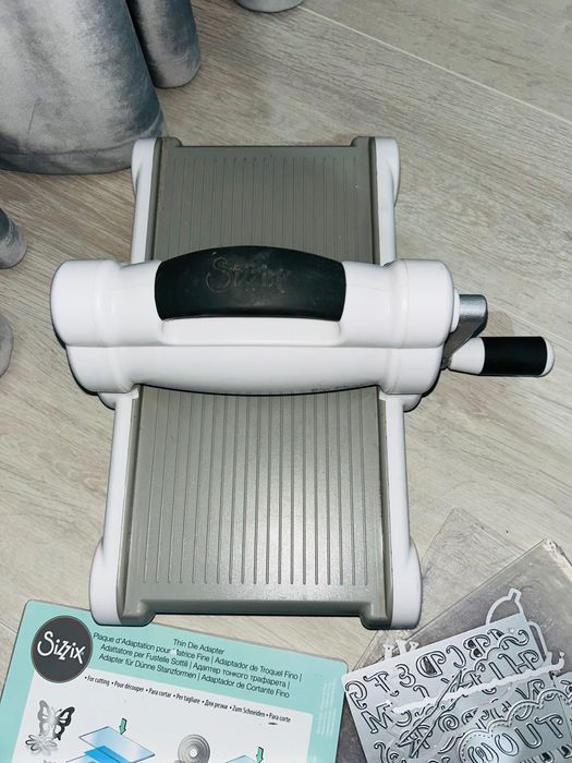 Sizix Big (mașina de tăiat și embosat)