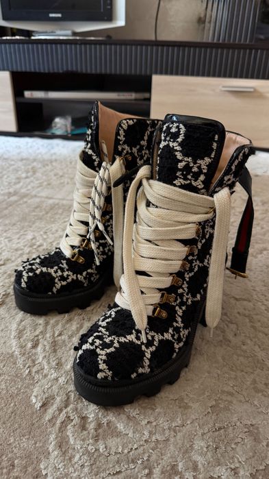 Оригинални Gucci боти на ток с връзки, размер 38
