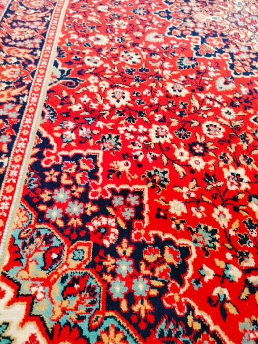 Продам ковры 2*3 метра