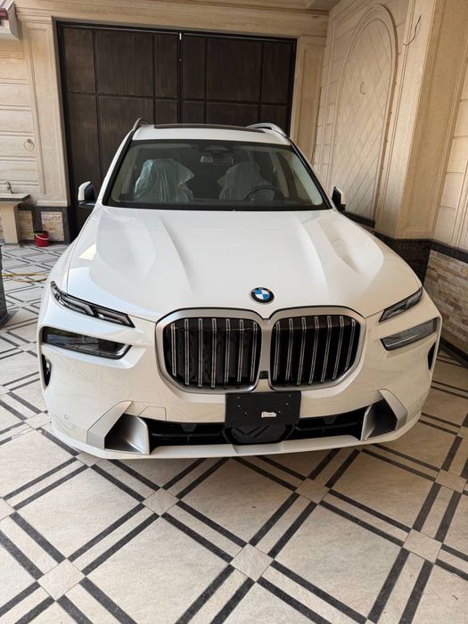 Продается BMW X7 2025