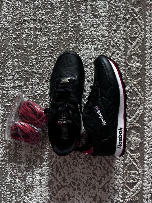 КРОССОВКИ Reebok - черные