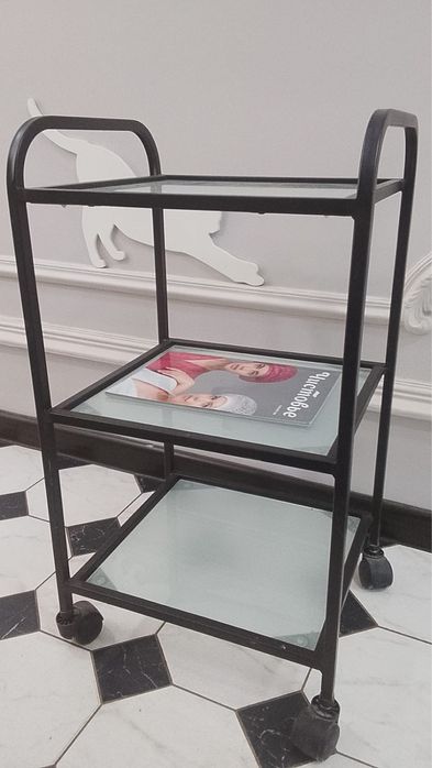 Продаю помошник для бьюти мастеров