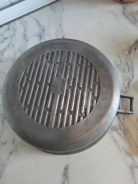 Сковорода алюминиевая