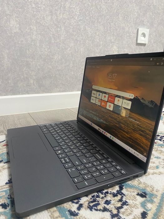 Lenovo IdeaPad Slim 3,