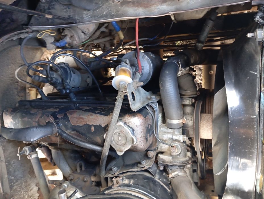 Продам УАЗик бортовой головастик