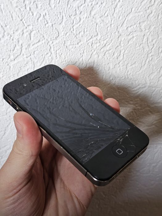 iPhone 4S 16Gb black