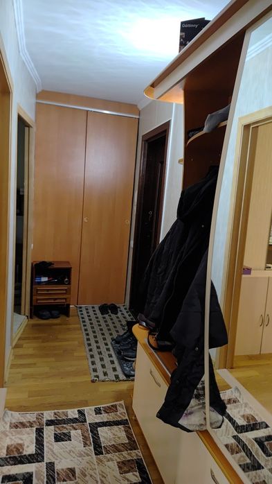 Продам 4-комнатную  квартиру