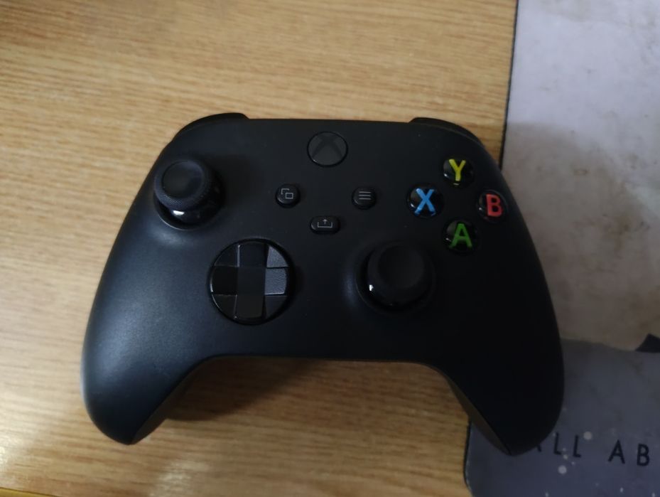 Consola Xbox Series S + 2 controlere