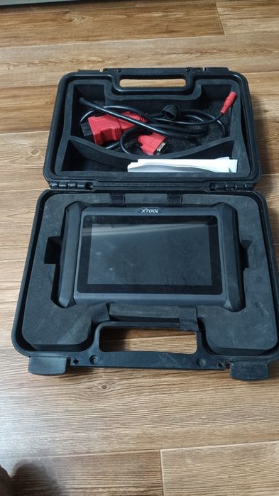 Автосканер мультимарочный Xtool XT70