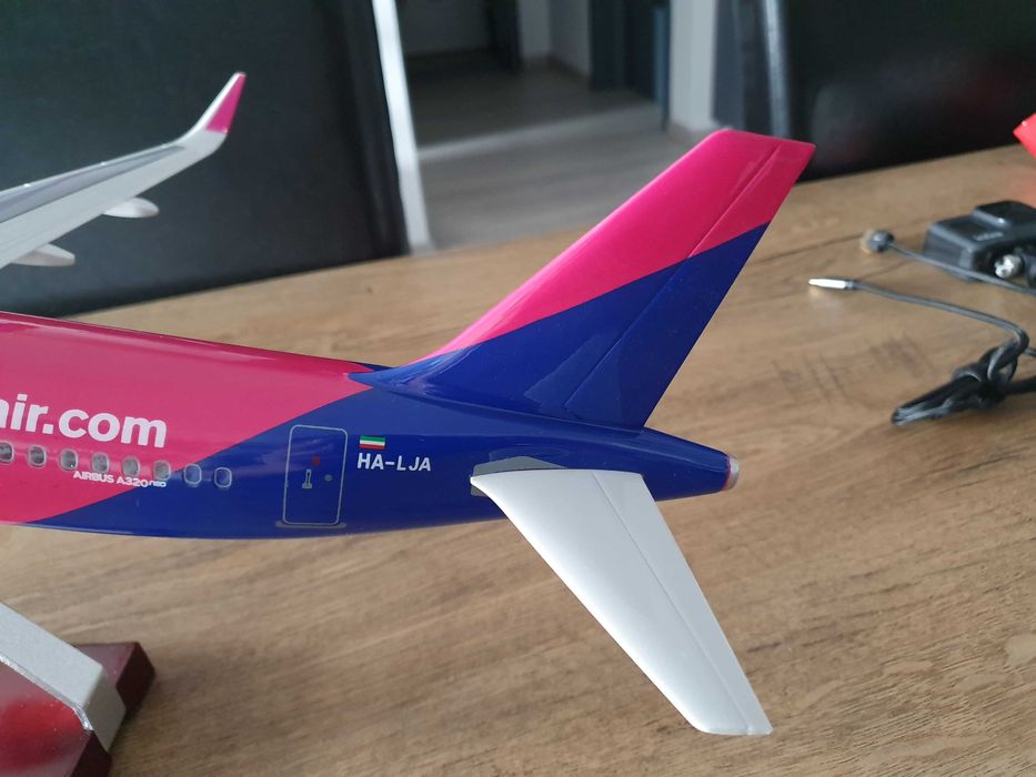 Macheta uriașă de avion WizzAir | Decoratie | Perfect pentru cadou