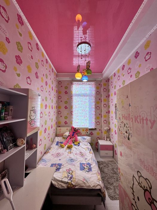 Спальный гарнитур для девочек