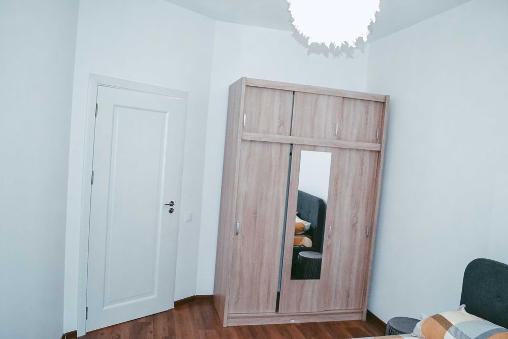 PROPRIETAR apartament 2 camere Mihai Bravu metrou 2 min  fond nou + parcare 2locuri