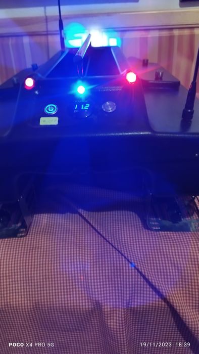 Лодка за захранка