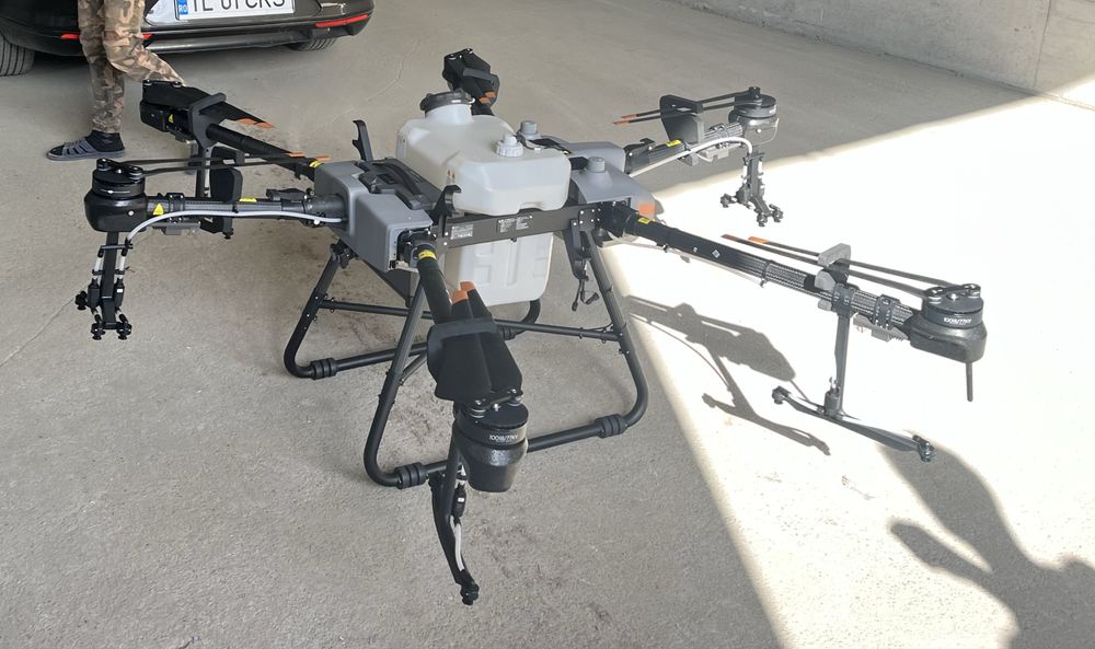 Drona T 30 DJI …