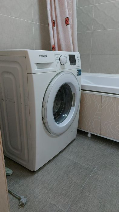 Продам стиральную машину самсунг экобабл 6кг в отличном рабочем состоя