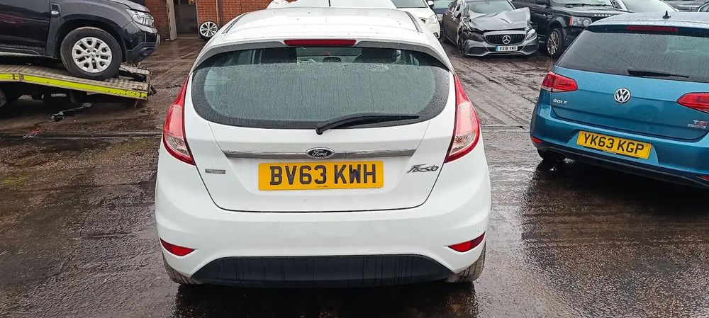 Dezmembrari / Dezmembrez Ford Fiesta 6 facelift 1.0 Ecoboost M1JE cutie viteze manuala cod culoare Frozen White