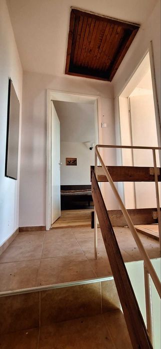 къща в село Планиница (област Перник)