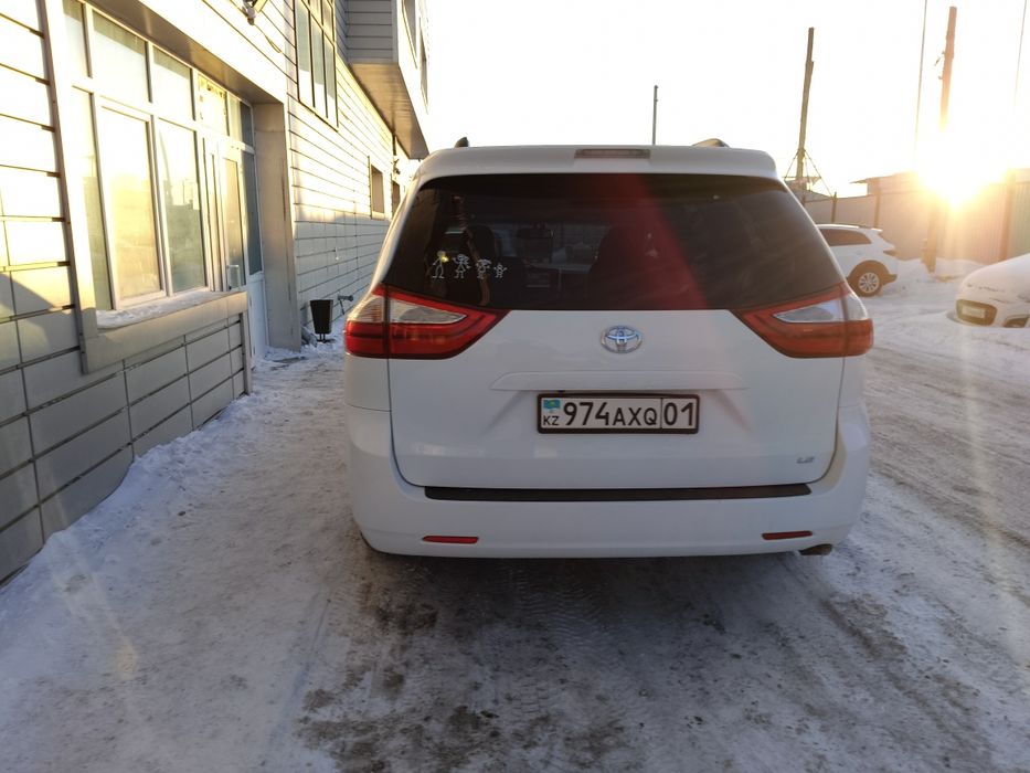 Продам Toyota Sienna
