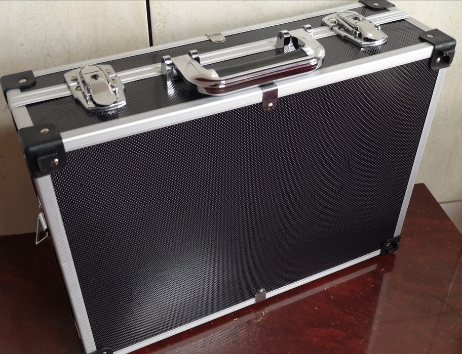 Navomodel de viteza cu Sonar Color si Telemetrie