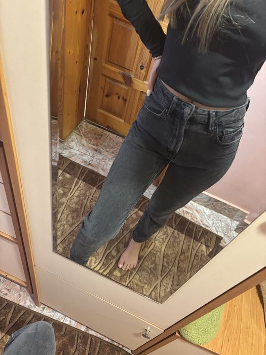 Черни дънки Stradivarius S/XS