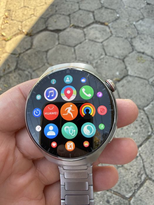 Huawei watch 4 pro titanium