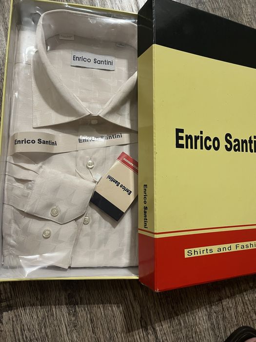 Мужские рубашки новые