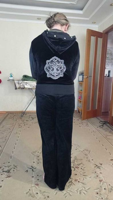 2 спортивных костюма