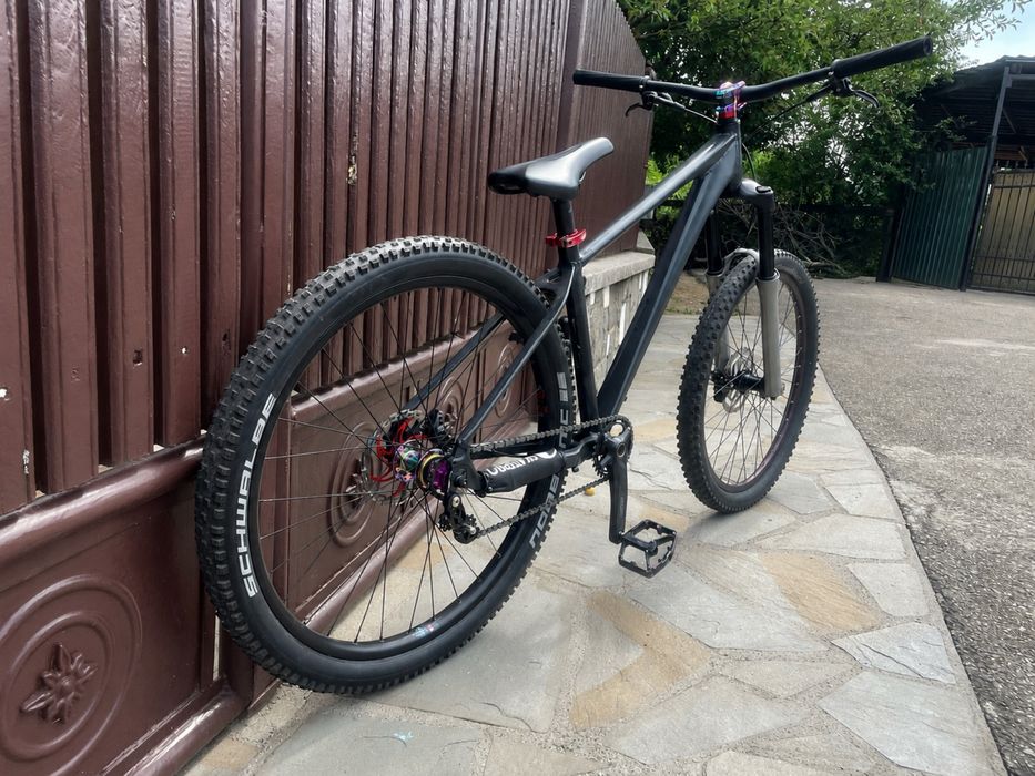 Vand Dirt Jumper