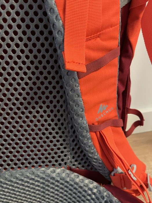 Дамска туристическа раница Quechua Mh500 20 Л