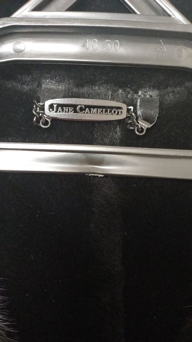 Продам новую дубленку