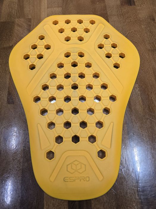 Протектор за гръб CE Level 1 за мото яке