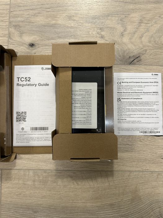 NEW! Lot 2 buc NOI ! Zebra TC52 TC520K-1PEZU4P-A6 PDA terminal de date