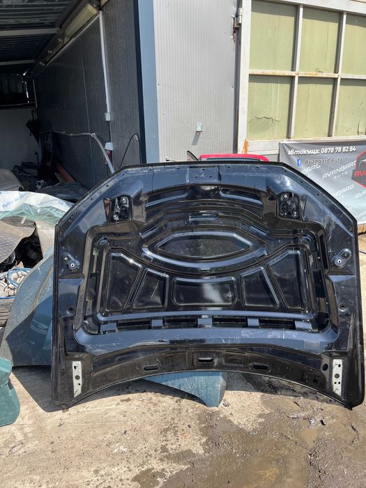 Капак Volkswagen Toareg 3