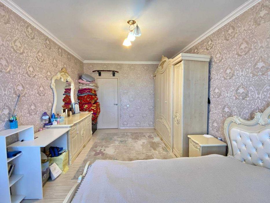3-комнатная квартира · 90 м²