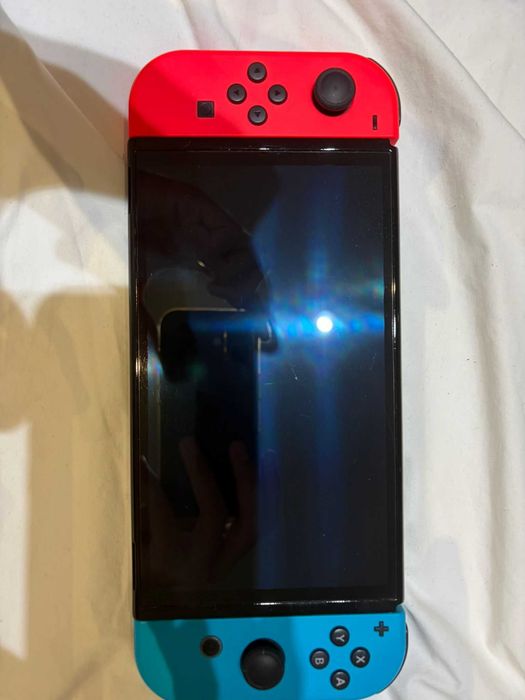 Vând consolă Nintendo Switch OLED. Detalii în descriere. PREȚ NEGOCIABIL