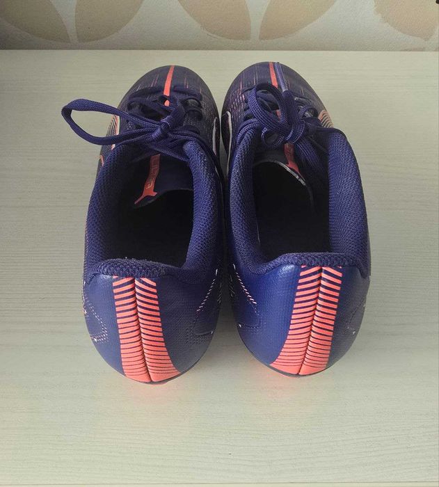 Ghete fotbal Puma Ultra 5 Play League SH 43, foarte usoare