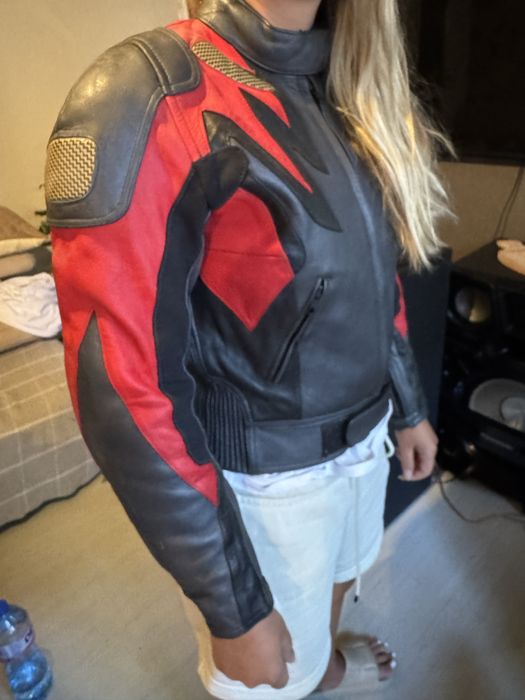 дамскo кожено мото яке