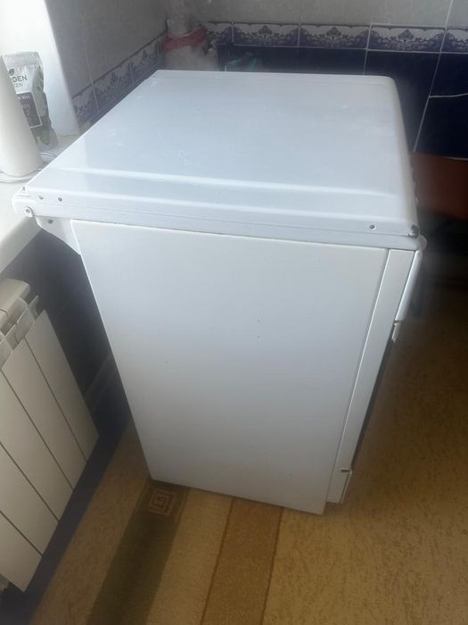 Продам газовую плиту