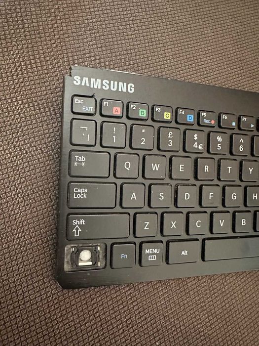 tastatura tv televizor Samsung fara fir wireless keyboard vg kbd1000 aa59-00656a colt spart si 1 tasta lipsa
