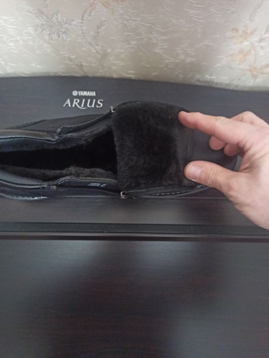 Продам новые мужские полусапожки.