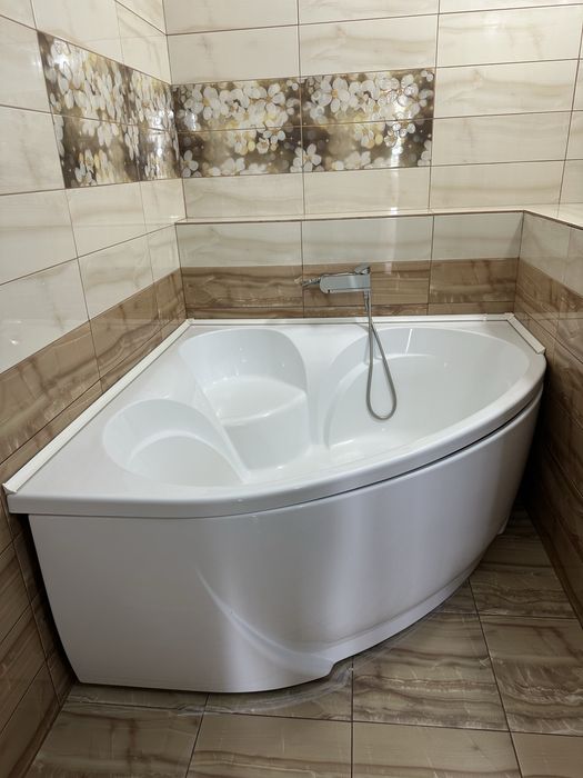 Продается ванна почти новая!