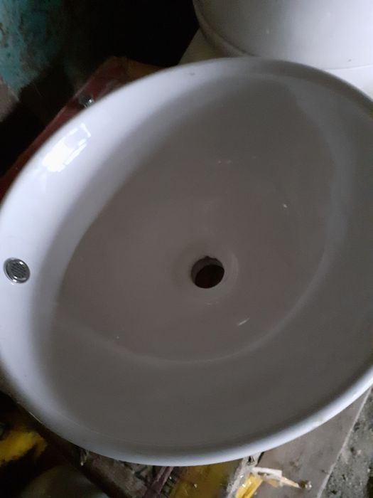 Продам чашу-раковину.