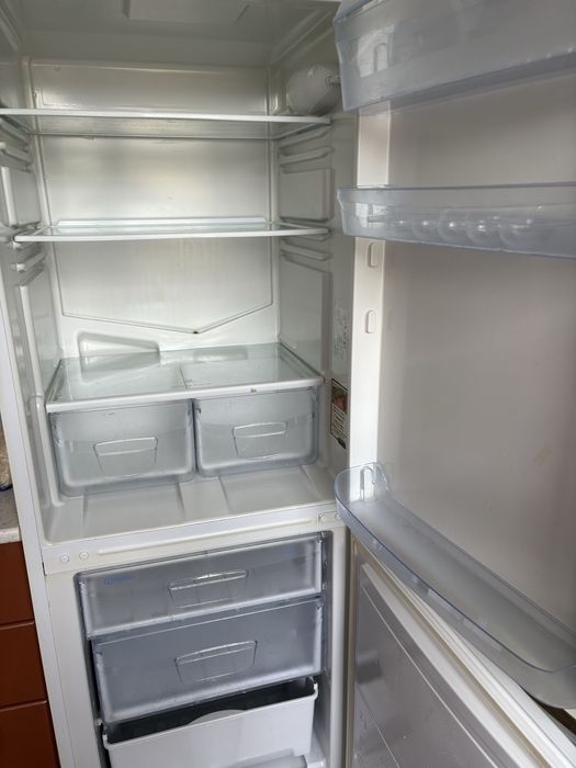 Холодильник INDESIT