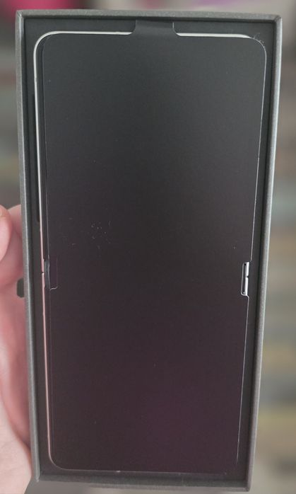 Samsung Galaxy Z Flip 8